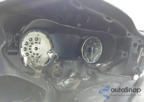 2019 Chrysler Pacifica Touring Plus z USA, uszkodzony, nr VIN 2C4RC1FG4KR569757